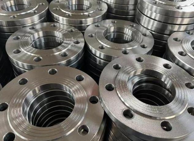Precision Flange Machining: Meeting the Demands of the Oil and Gas Industry