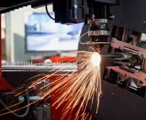 How Machining and Fabrication Work Together for Custom Metal Projects
